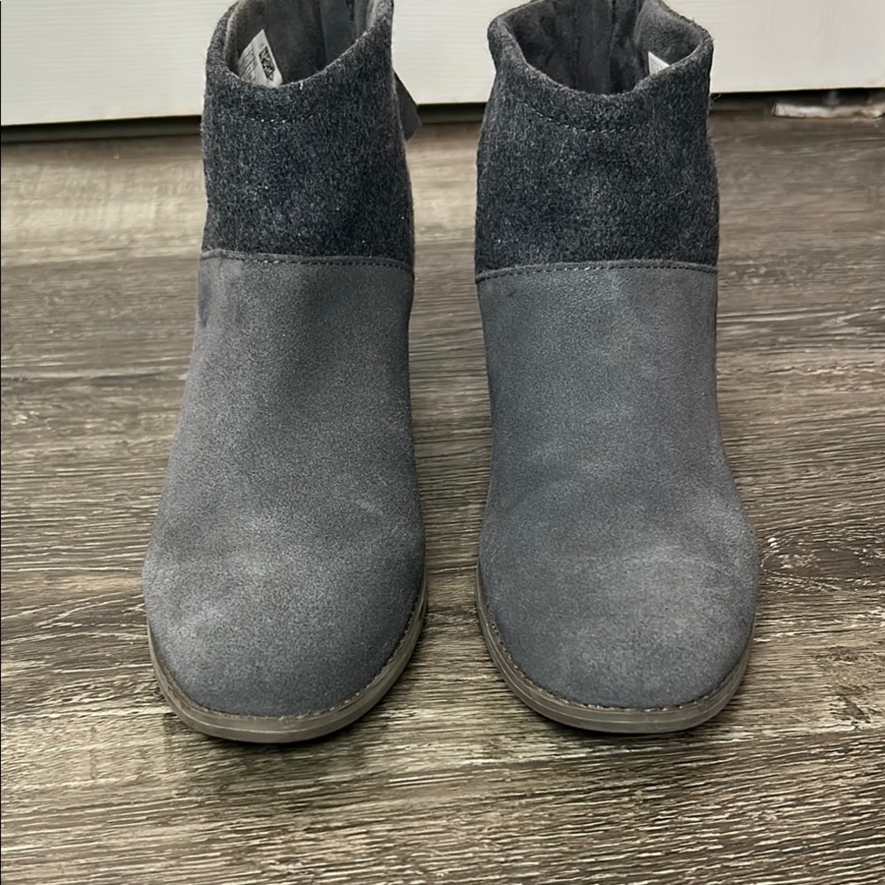 Toms Lacey Charcoal Ankle Booties Size 9.5 - Picture 4 of 8